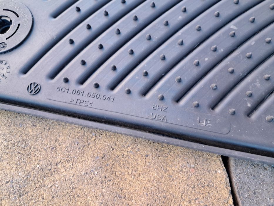 Volkswagen Beetle оригінальні коврики килимки гумові резинові