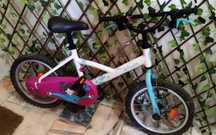 Bicicletas criança nova a estrear roda 16