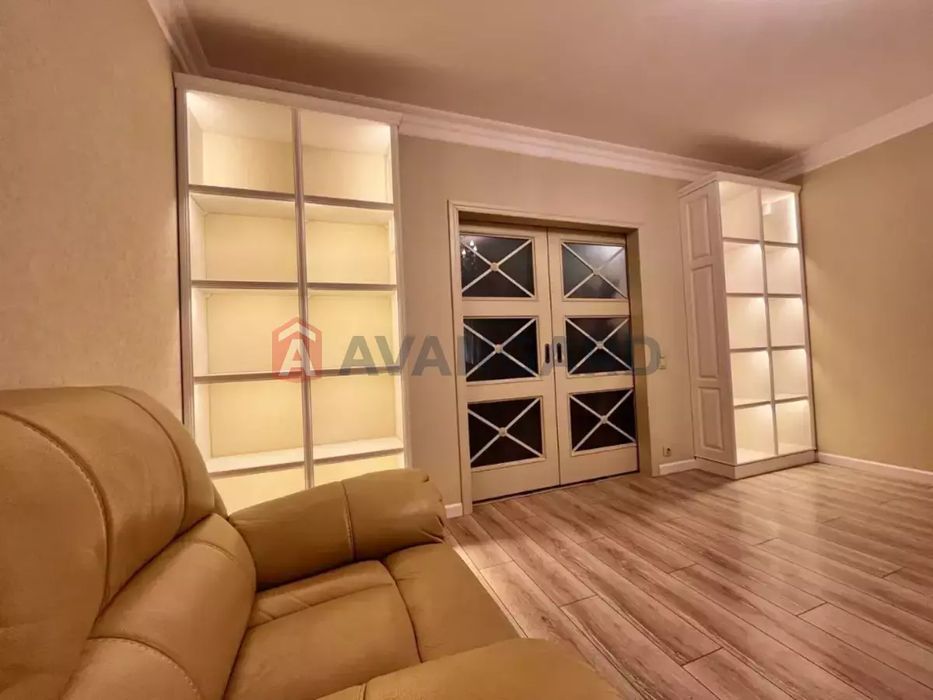 Продам 3-комнатную Слобожанское Брама