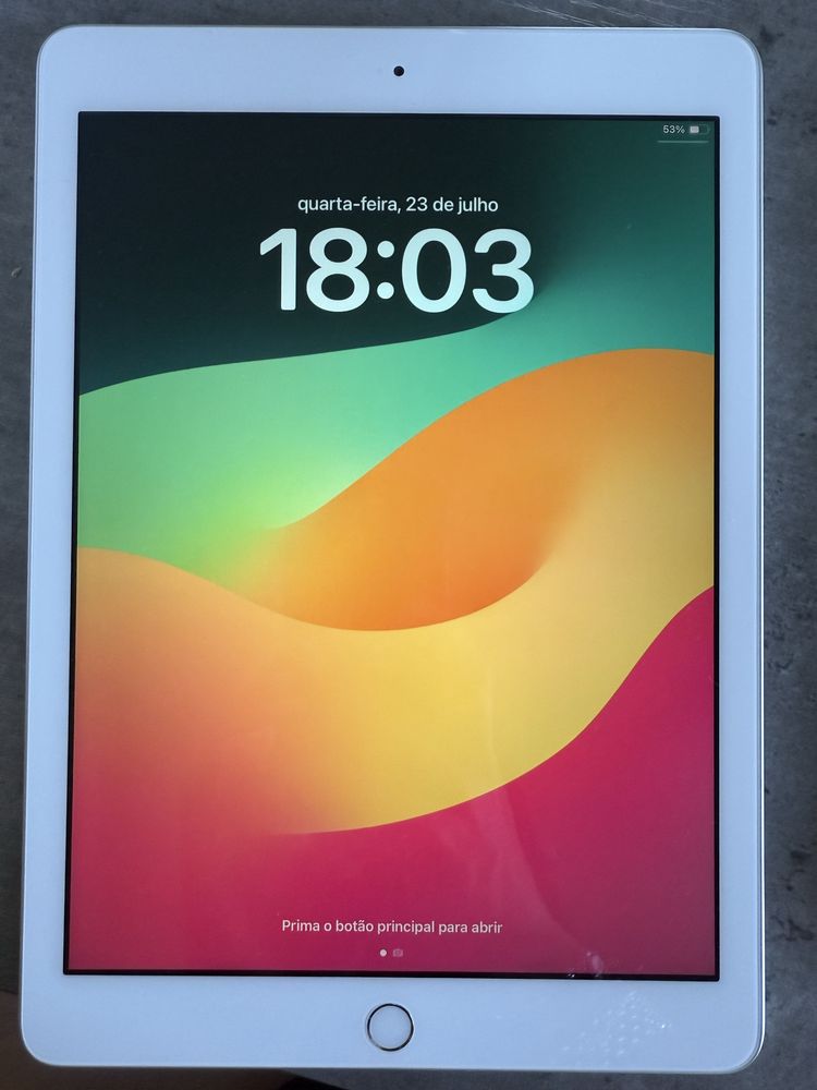 Ipad 6a geração prateado