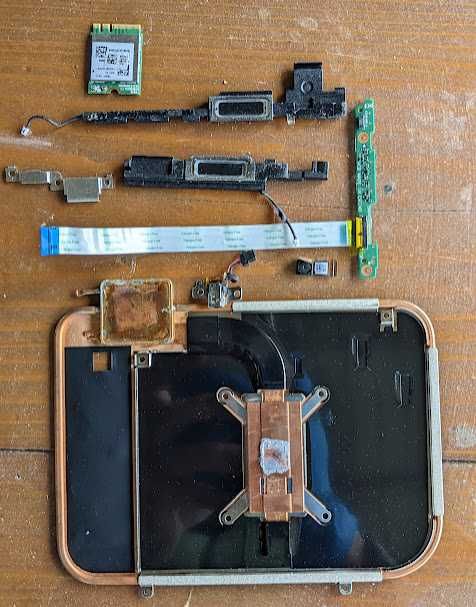 Продам запчастини Acer switch alpha 12