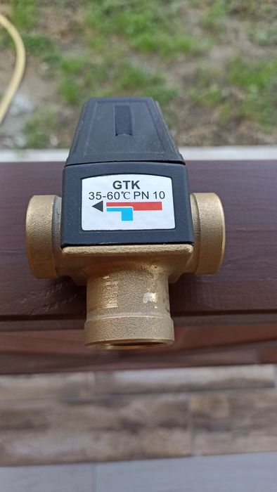 Триходовий термостатичний кран