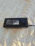 carregador toshiba 19V 6,32A, 120W funcionar sem anomalia