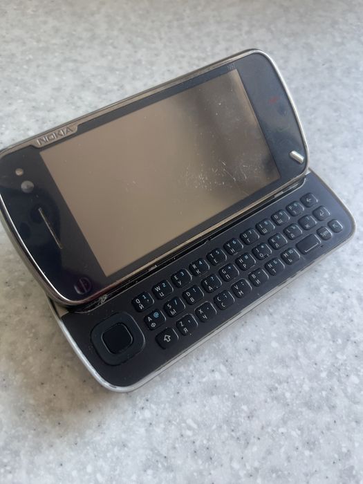 Nokia N97 в хорошому стані
