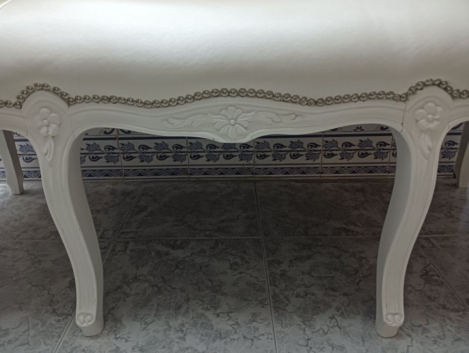 Banco Namoradeira em Pele