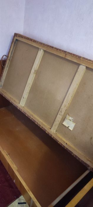 Кровать полуторна