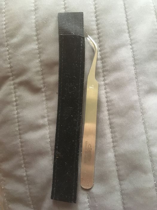 Пинцет для наращивания ресниц