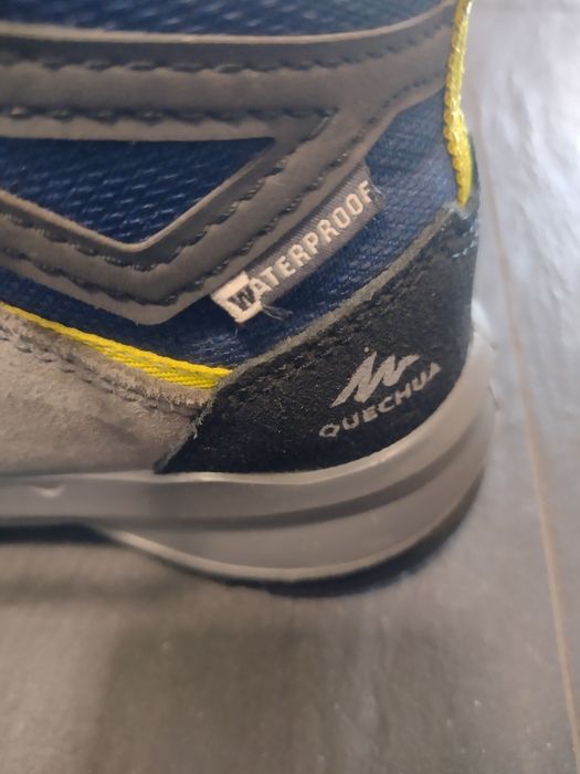 Wodoodporne buty turystyczne Quechua Decathlon, rozmiar 32