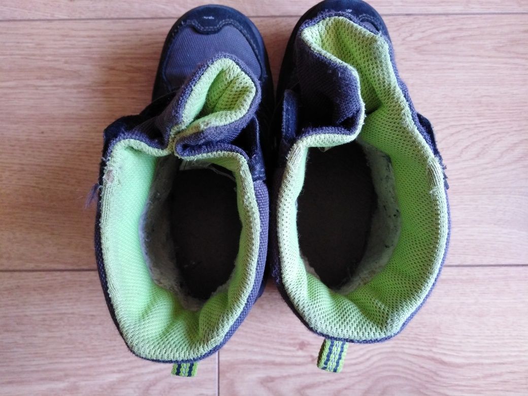 Buty zimowe Superfit z Goretexem rozmiar 30, dl. wkładki ok. 18,5cm