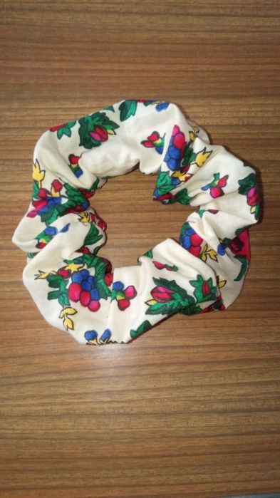 Gumka do włosów w kwiaty
