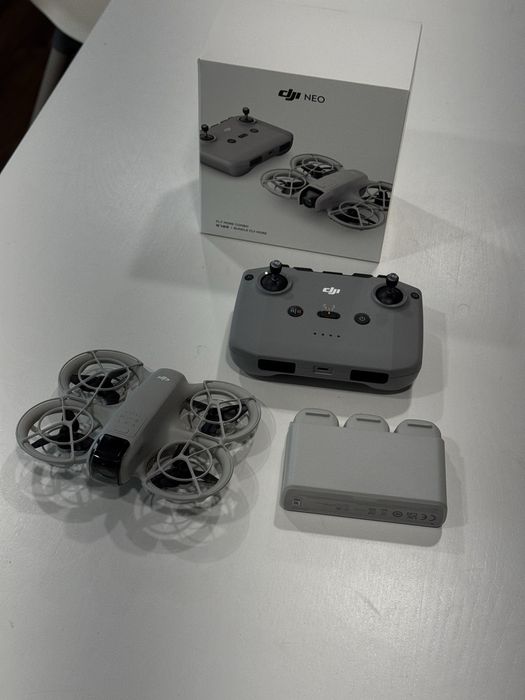 DJI Neo Fly More c/ seguro DJI Care Refresh ate aprox 2027