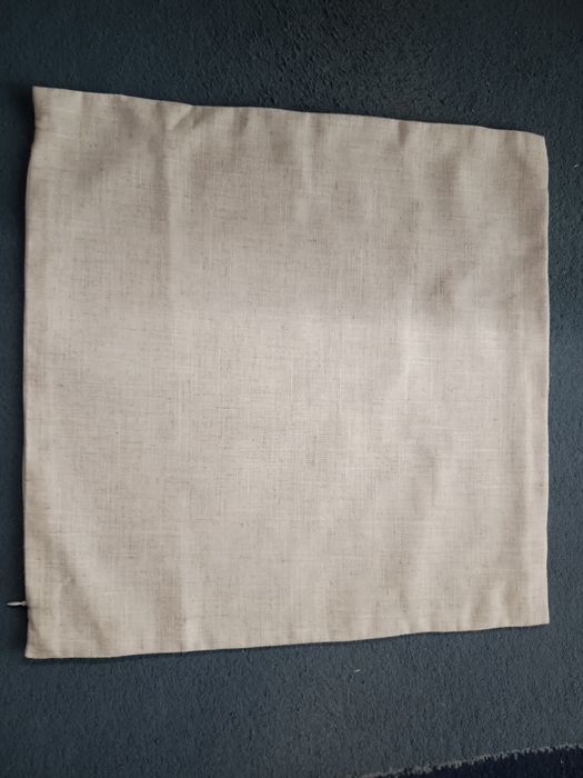 Almofada Tecido Alinhado c/ Aplicação Prata 45x45cm - Nova