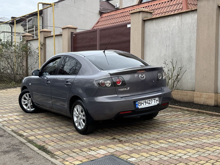 Продам Mazda 3 в очень ухоженном состоянии