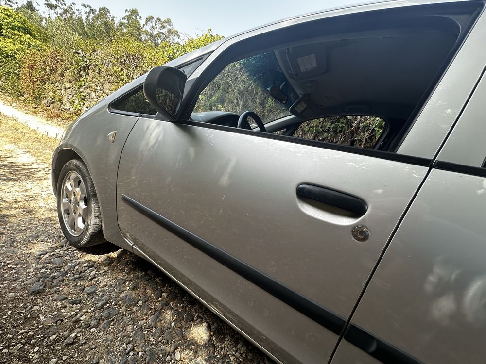 Mitsubishi Colt 1.4 (2004)
