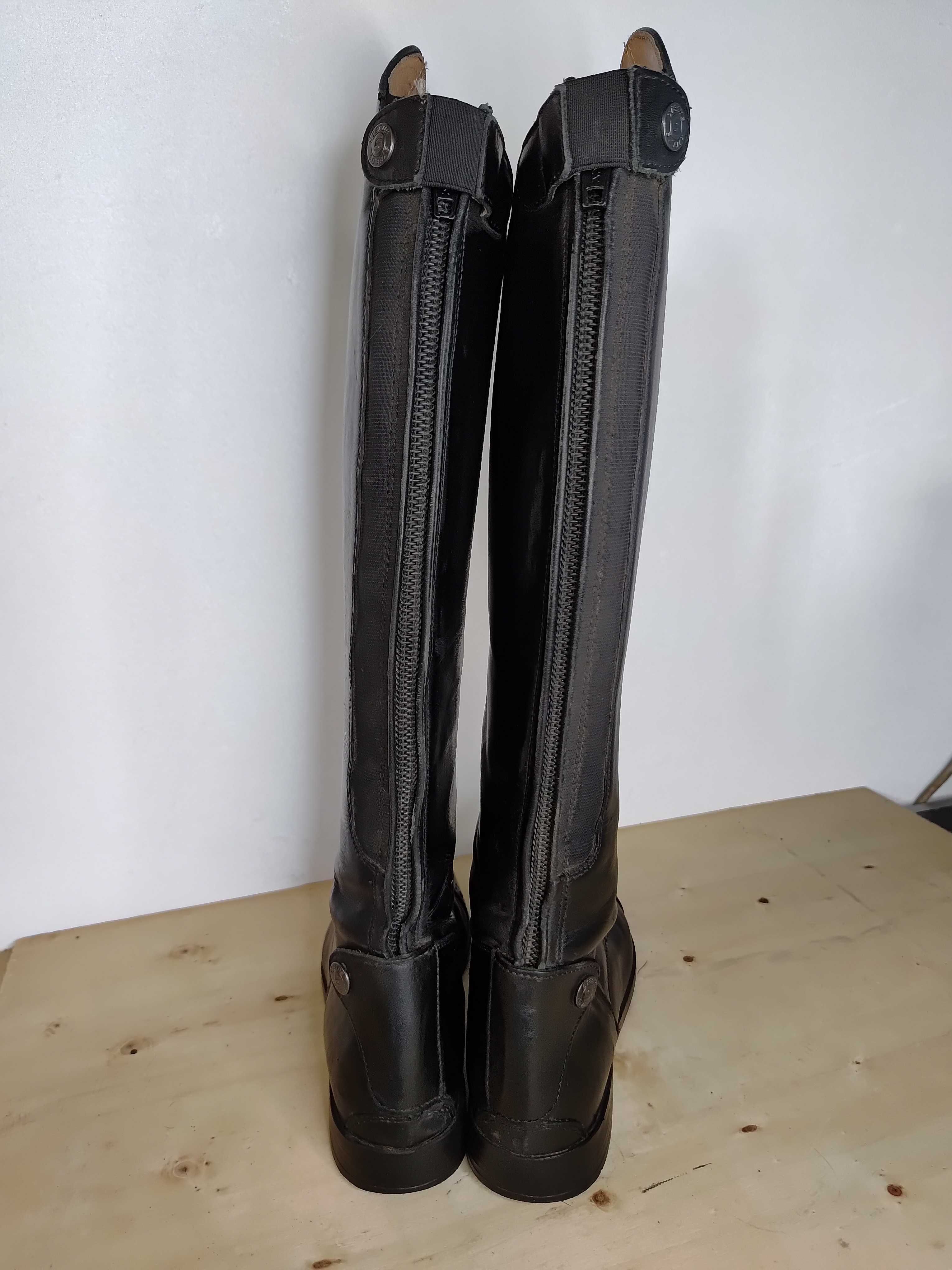 263.38. Oficerki Steeds Porto Alegre, roz: 38 Slim, łyd: 33cm +