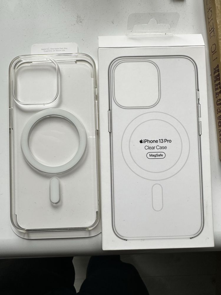 Чехол-накладка Apple Case with MagSafe для Apple iPhone 13 Pro clear