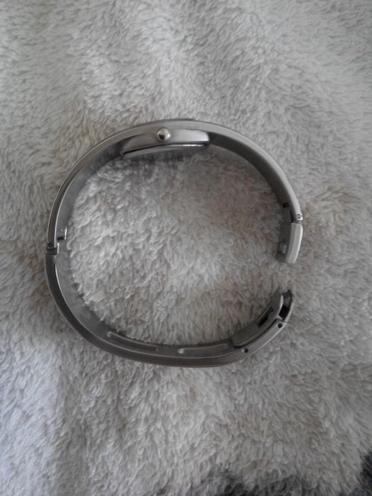 Часы женские apis