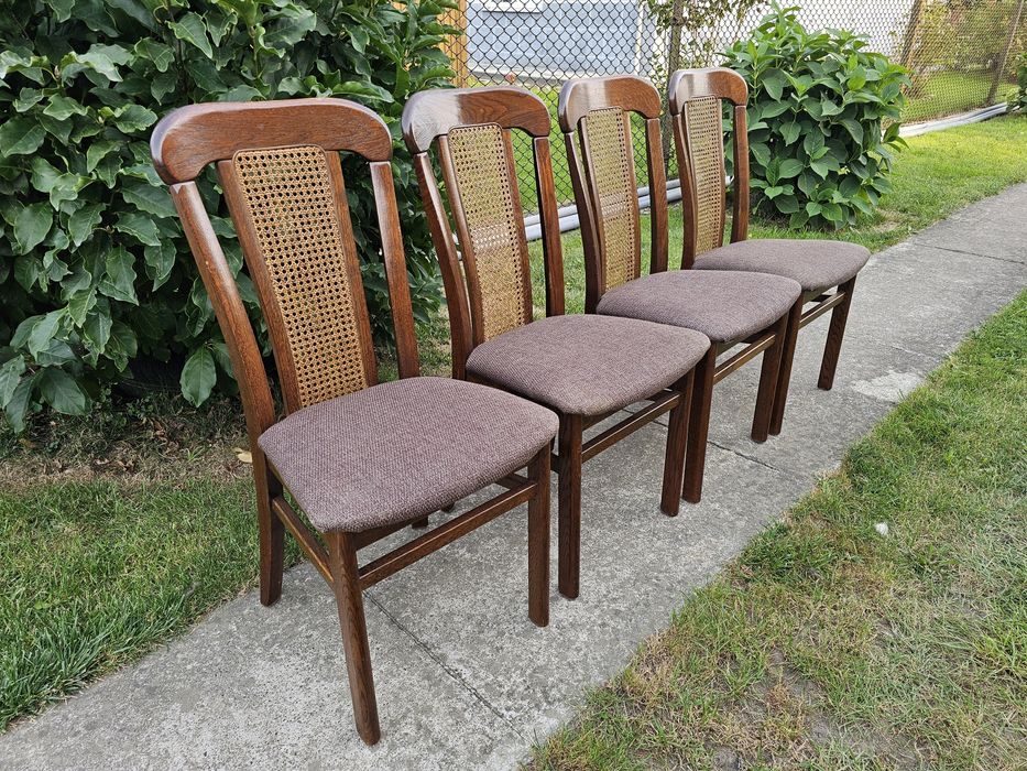 Крісло дерев'яне