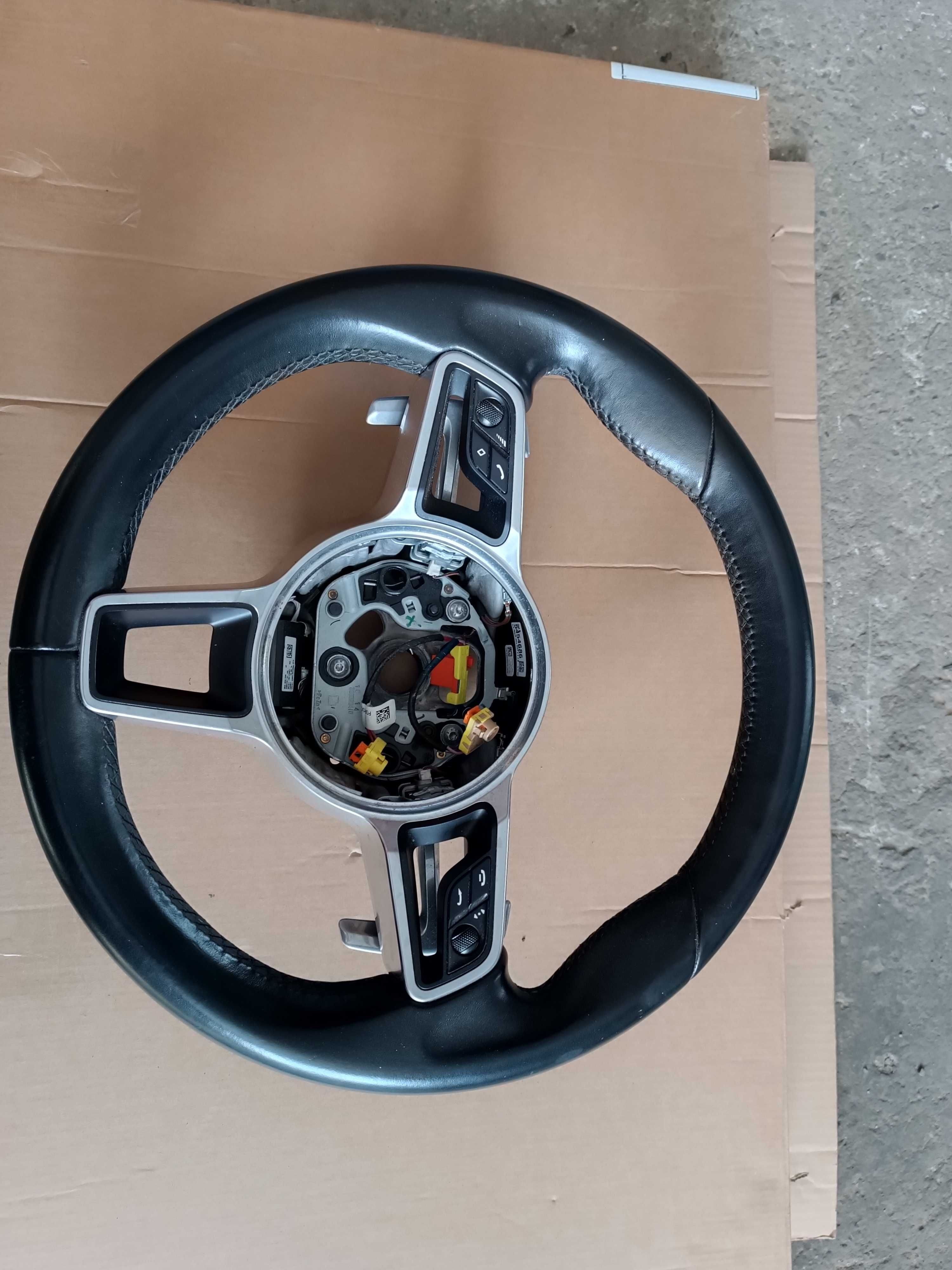 Kierownica Porsche macan S łopatki ładna