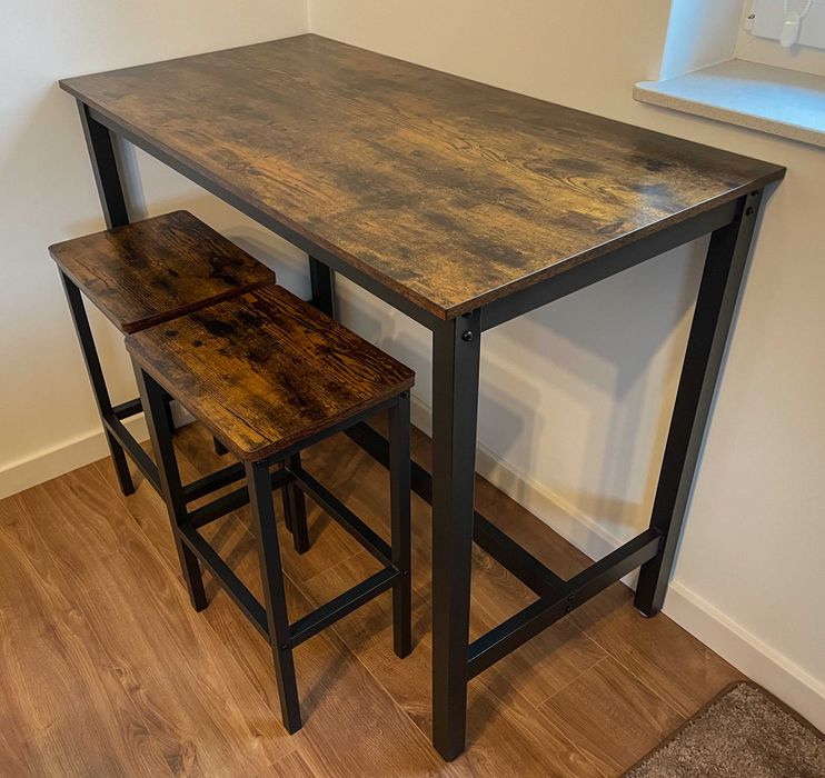 Zestaw barowy: stół + 2 taborety – rustykalny brąz / czarne nogi