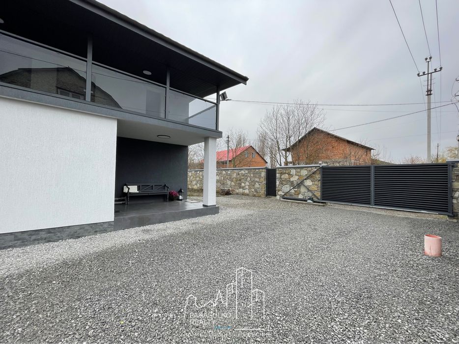 Продам шикарний будинок з меблями та приміадьною технікою