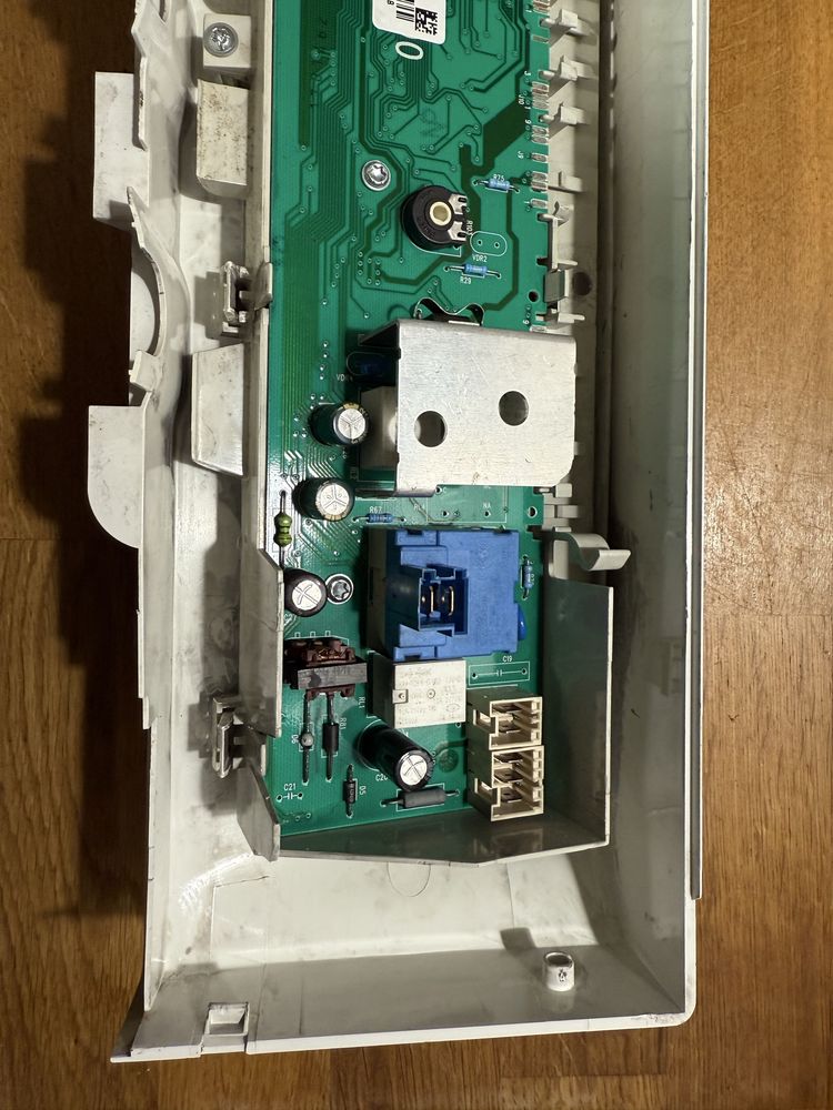 Programator praliki Electrolux EWB 105205W