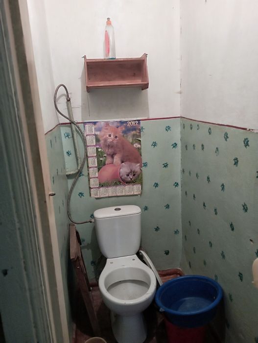 Продам дві кімнати у комунальній квартирі. У м. Бердичів