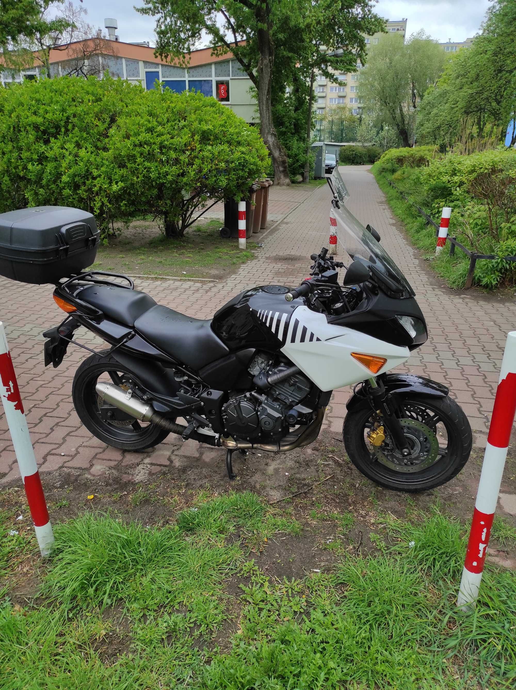 Honda CBF600 SA, z ABS