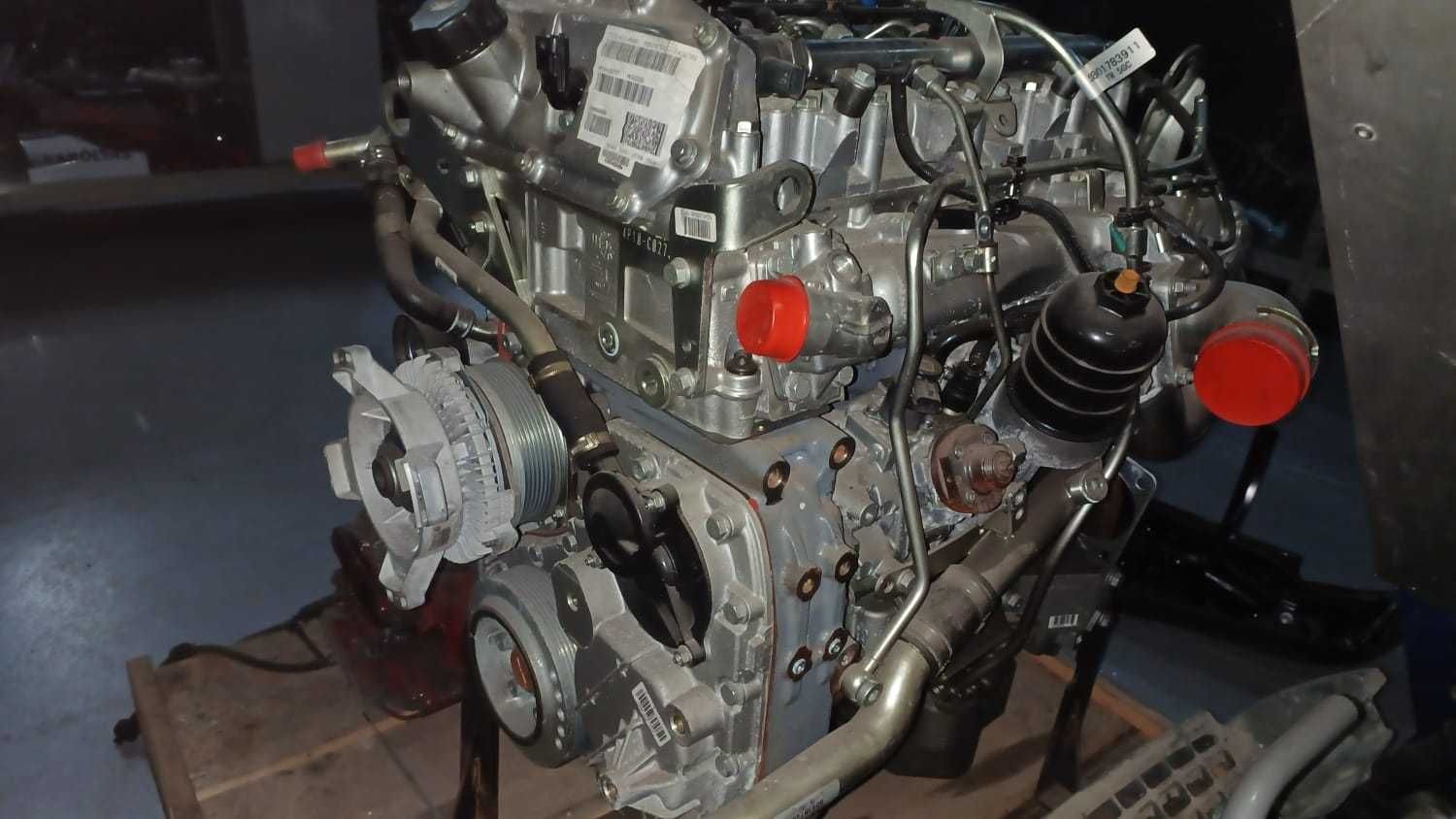 Motor Mitsubishi Canter Fuso 3.0 Di-D Novo