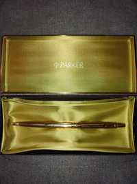 Caneta Parker banhada em ouro