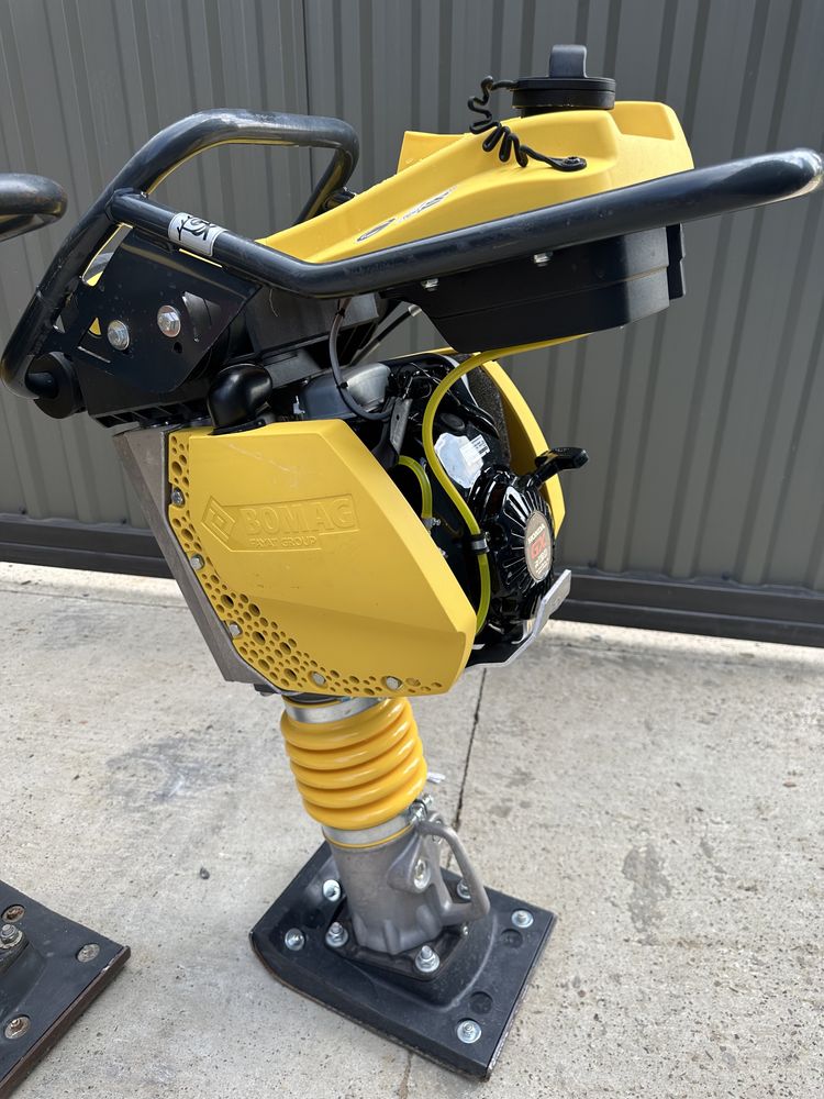 Вибронога виброплита трамбовка Bomag BT 60 вибротрамбовка