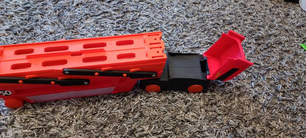 Іграшки Хотвілс (Акула та Фура)