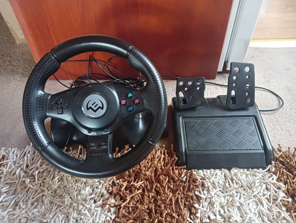Sprzedam kierownicę z pedalami
