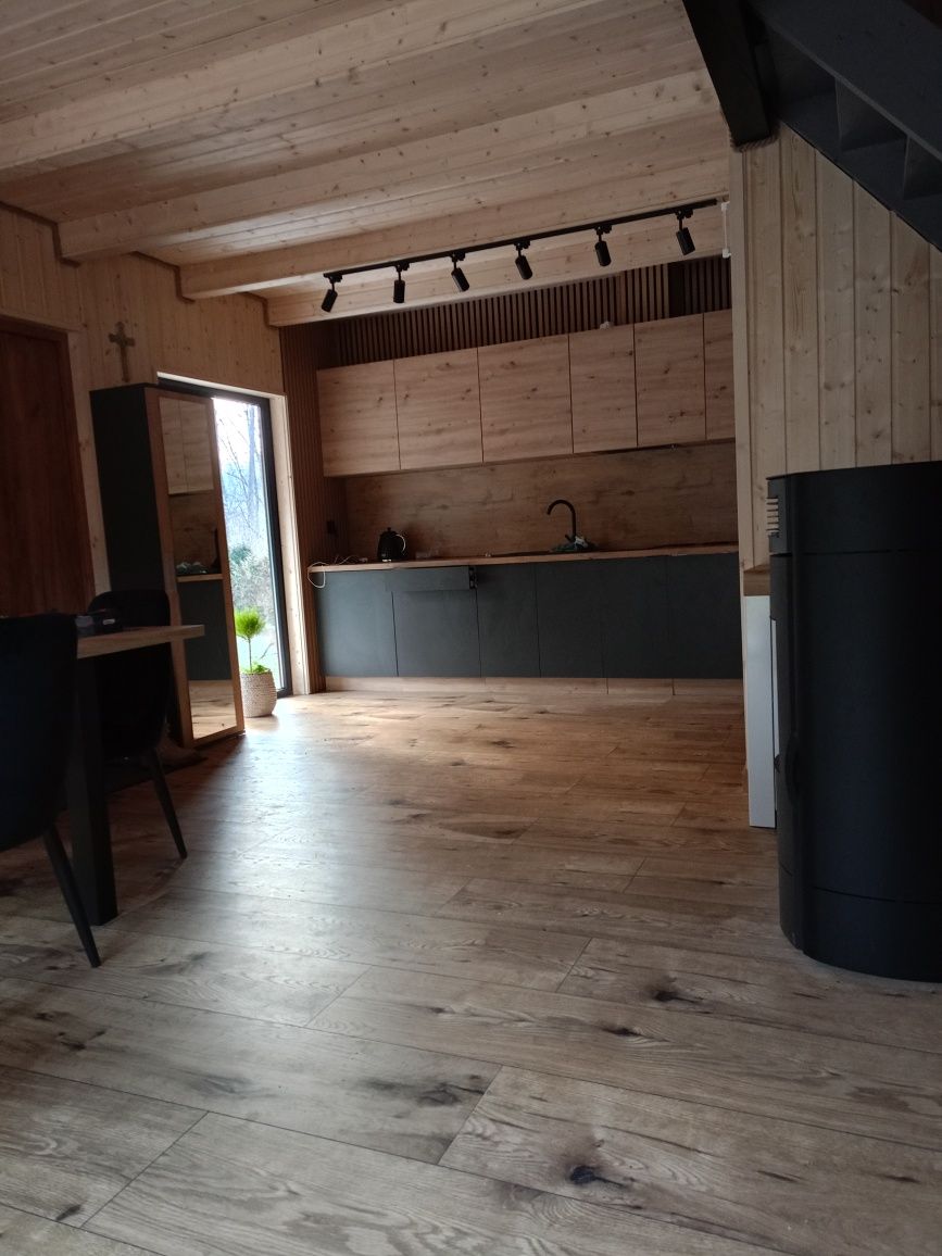 NOWY domek nad jeziorem  blisko morza.Balia z jacuzzi. Wolny od  12.09