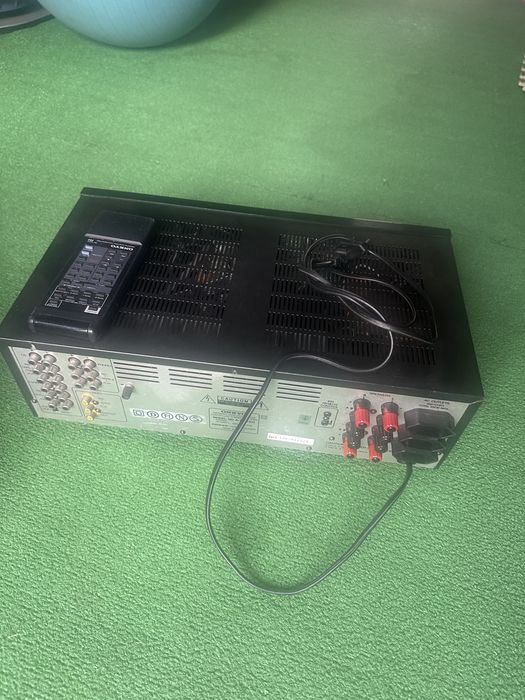 Amplificador de potência Onkyo