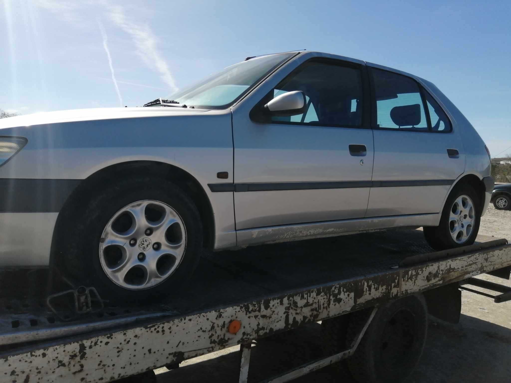 Para peças Peugeot 306 1.4 ano 1999