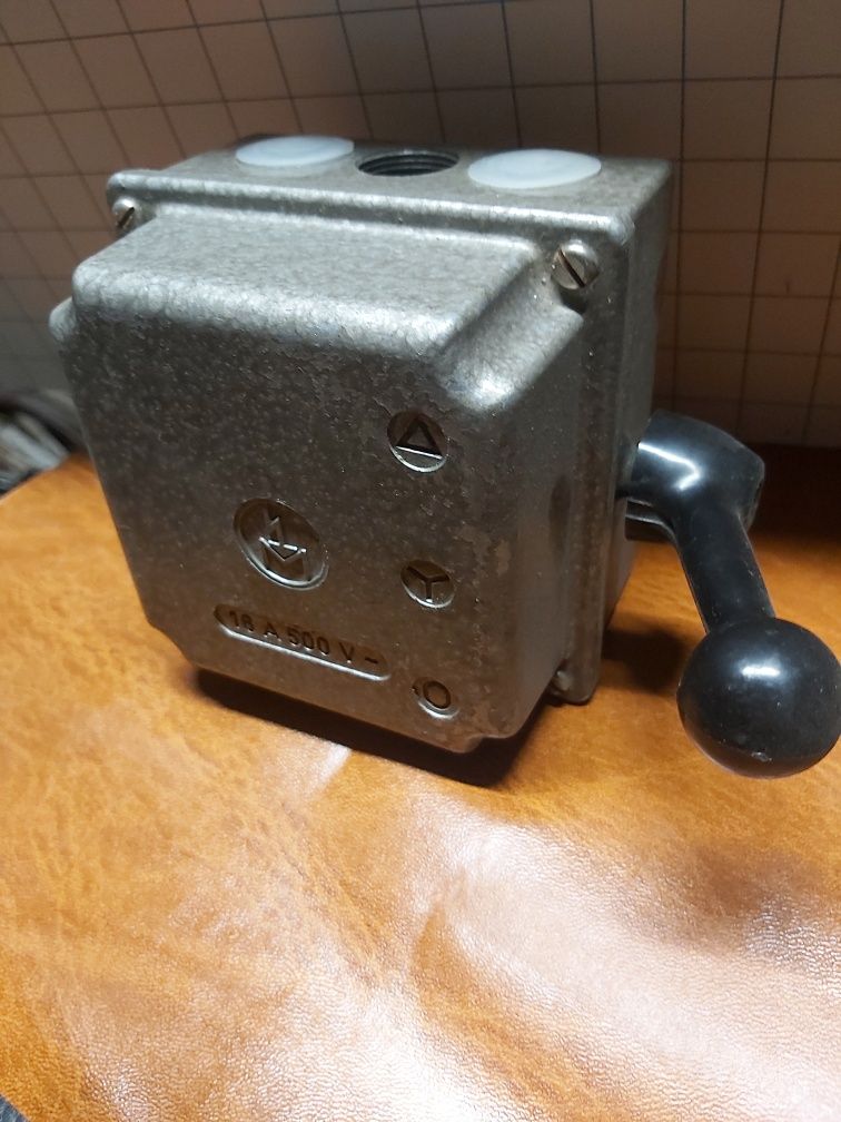 Interruptor de iluminação vintage industrial