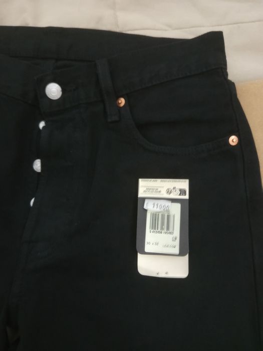 Calças LEVIS NOVAS tamanho W30 L32