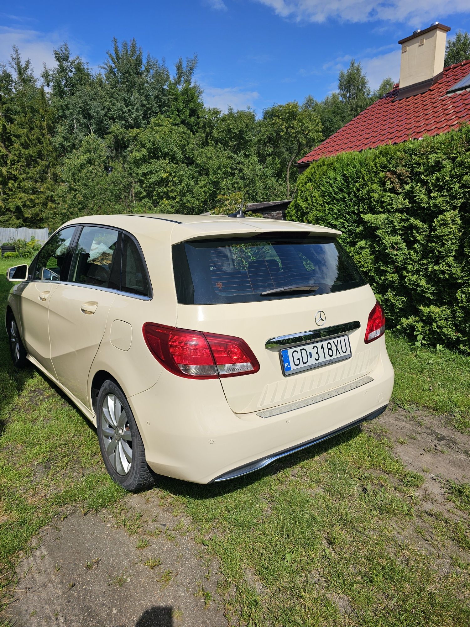 Mercedes B 180 D d 7G-DCT Automat
