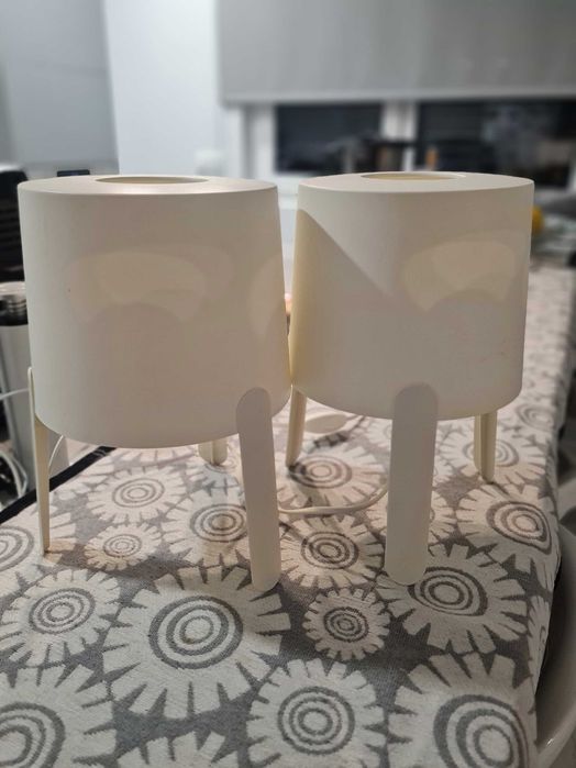 candeeiro mesinha cabeceira, com lâmpada LED incluída