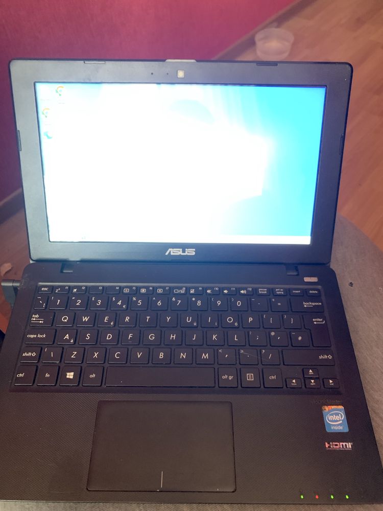 Продам Asus x200m