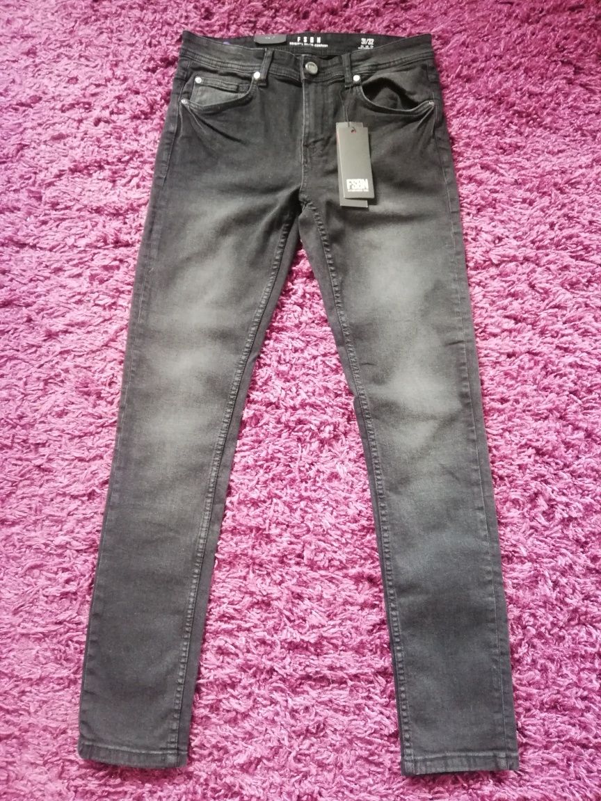 Nowe spodnie jeansowe jeans Fishbone New Yorker skinny slim fit 31/32