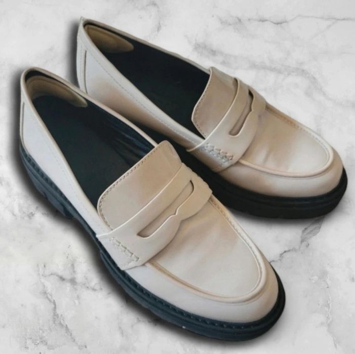 Mokasyny Loafersy Marco Tozzi na platformie 40