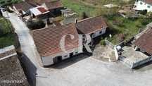 Moradia térrea com cave, terraço e garagem – Aguda, Figueiró dos Vinho