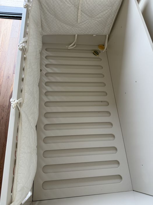 Berço regulavel cama bege