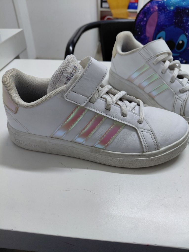 Tênis adidas criança