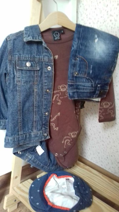 Kurtka i spodnie jeans 80/86 jesień ciuszki czapki kaszkiet chłopie