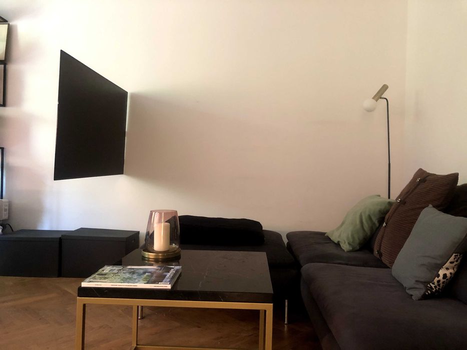 Uchwyt do telewizora SY IWB 6200 nowy, ustawia TV prostopadle do ścian