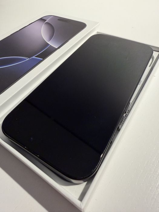 iPhone 16 Pro, Black Titanium, 512GB