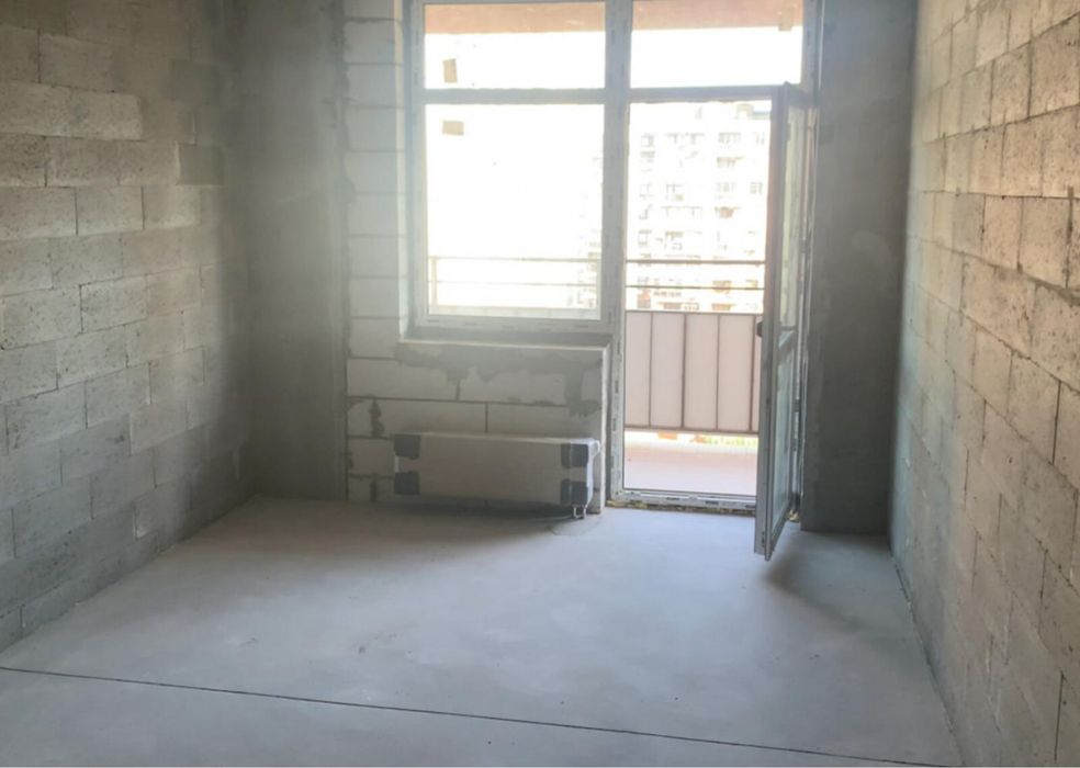 Продаж 3-к квартири 96м2 ЖК Варшавський 2